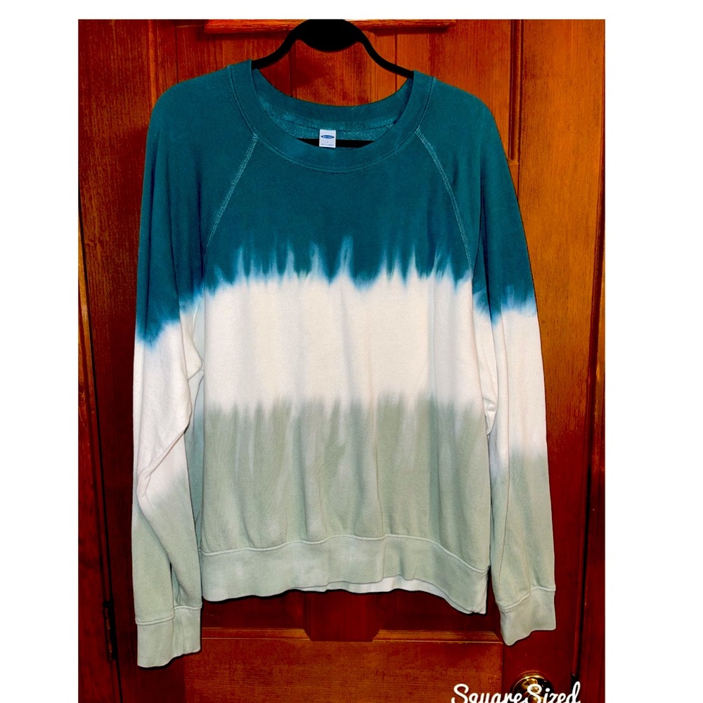 Old navy sweatshirt